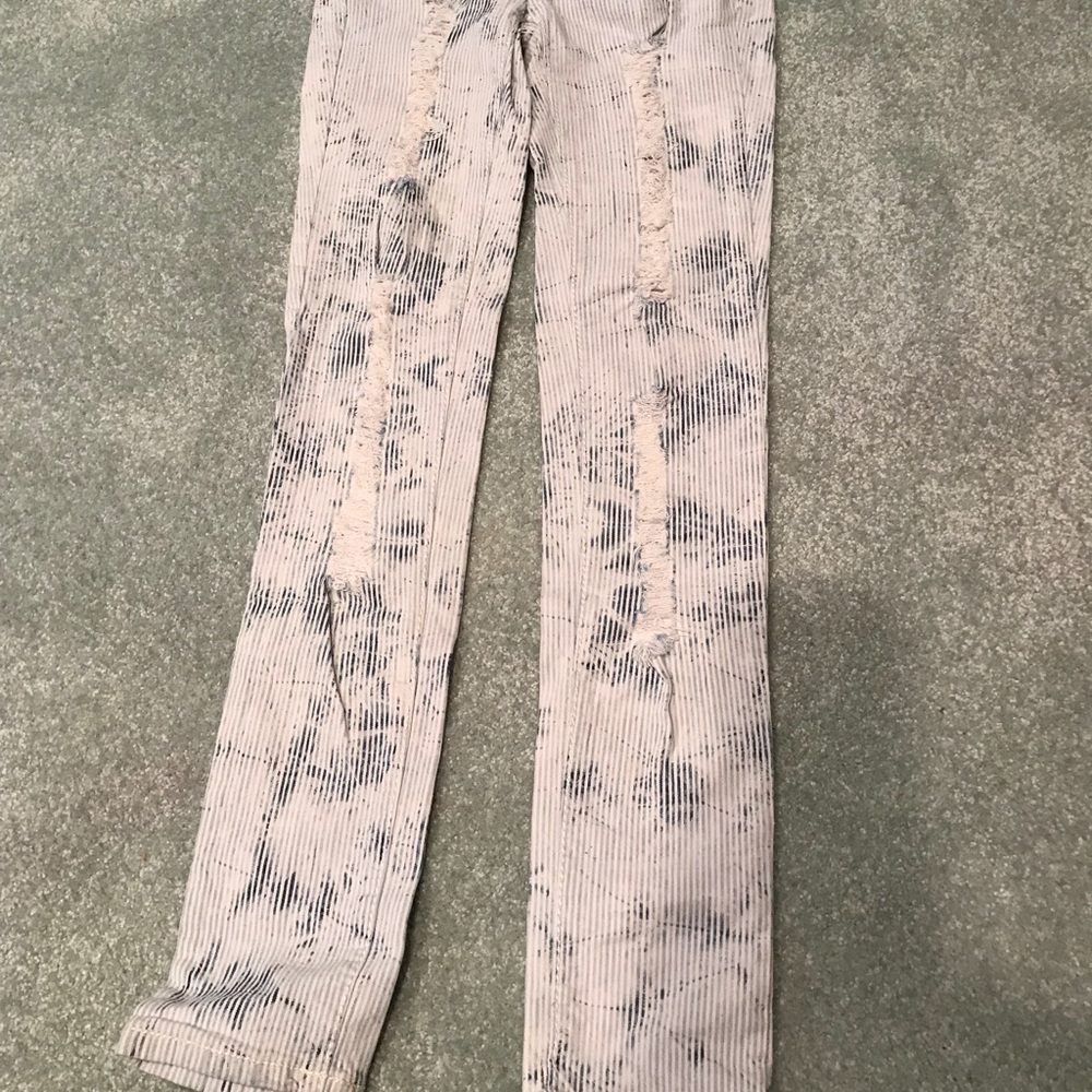 Girls Mossimo Supply Company size one skinny jeans